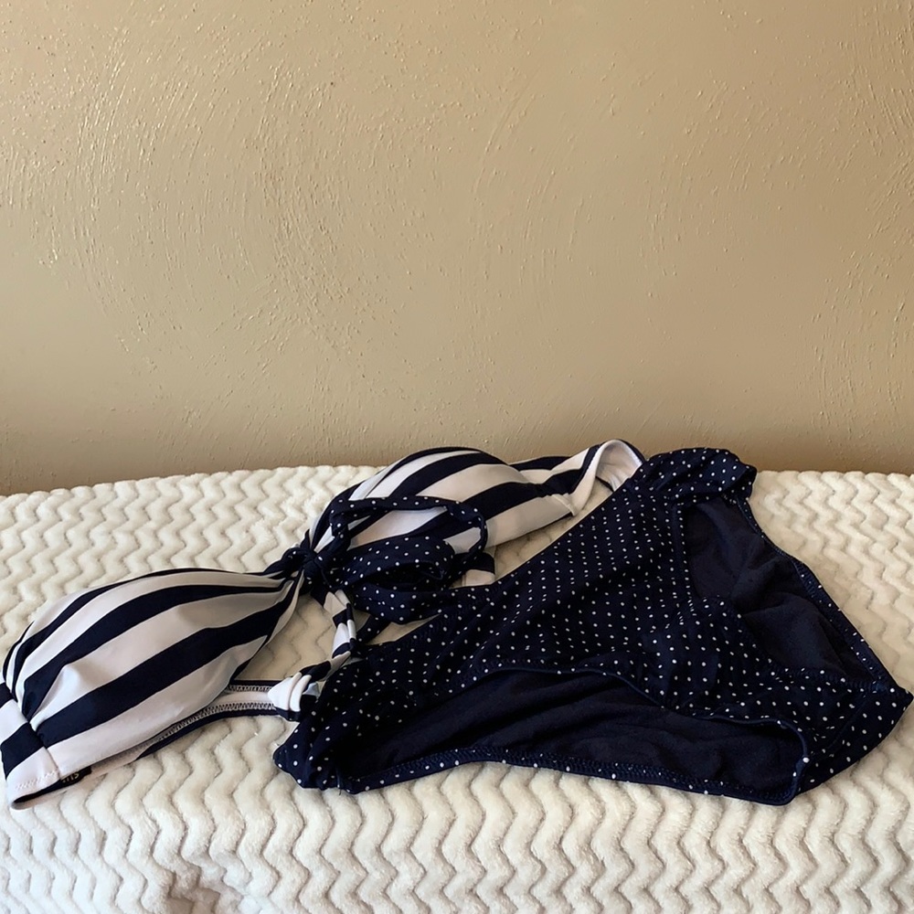 Sun proof by Weatherproof 2-pc swimsuit